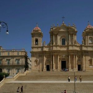Abuso d'ufficio a Noto: denunciato dirigente del Comune