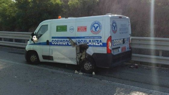 Foggia, assalto al portavalori fermato a colpi di kalashnikov ma il colpo fallisce