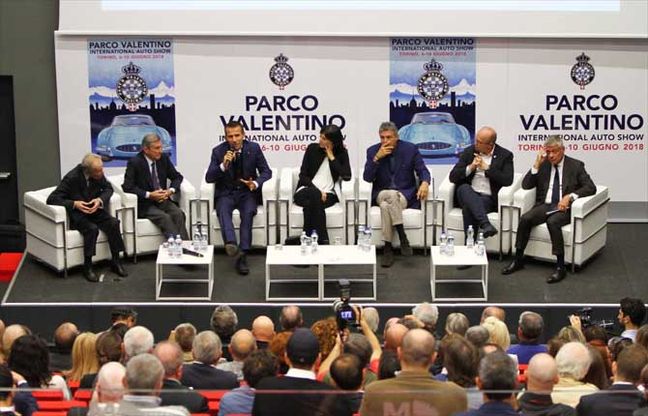 Il futuro dell'auto elettrica per i grandi designer