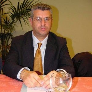 Trapani, il business dei migranti: 14 indagati, c'è pure un ex deputato dell'Ars