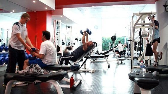 Torino, muore a sessant'anni mentre fa esercizi in palestra
