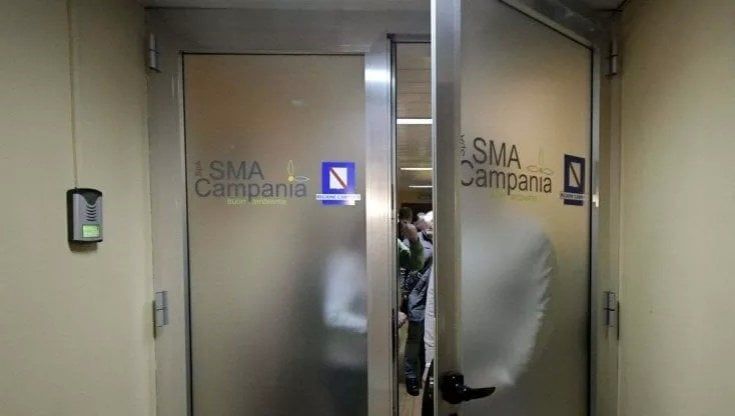 Sma Campania, mazzette in cambio di appalti: 5 arresti e ora l'inchiesta si allarga alle gare indette in passato dal Comune