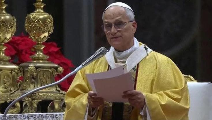 Papa Leone: "Un'economia distorta induce a trattare gli uomini come merce"