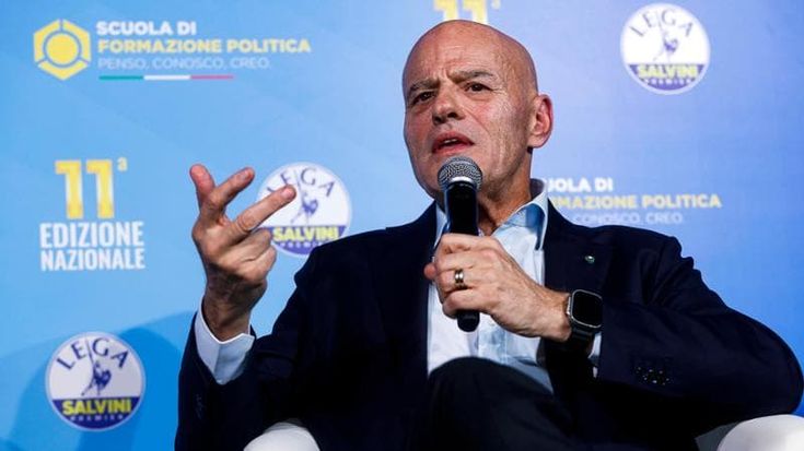 Descalzi richiama l’Europa: “Sospendere l’addio al gas russo”