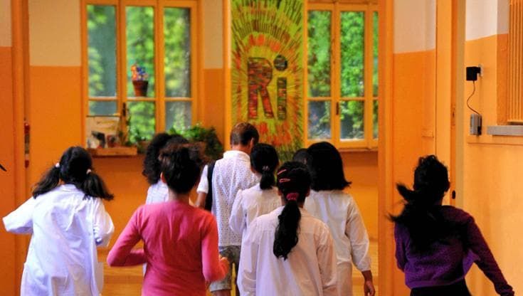 Scuola, ora si ribellano i sindaci: “Con gli accorpamenti avremo istituti da 1700 alunni”
