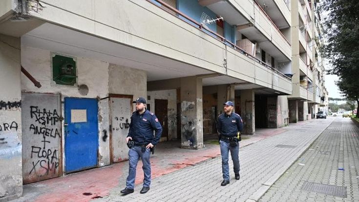 Ylenia, il coltello, il cane e le urla: tutti i nodi del delitto nel rione Conocal