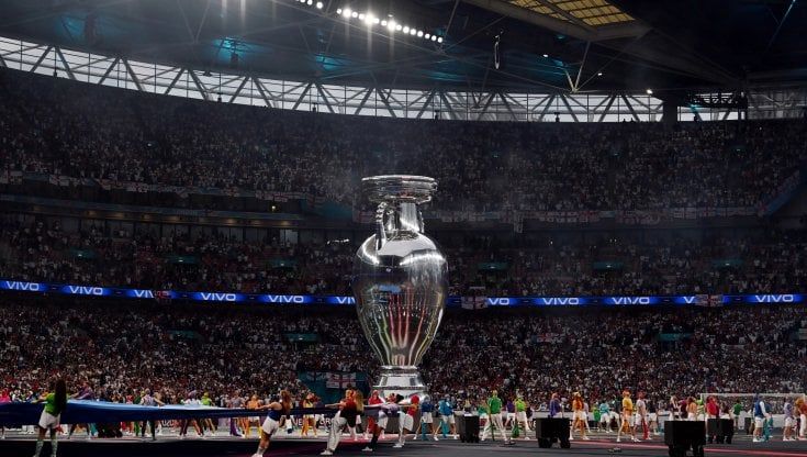 Incidenti finale Wembley, la Uefa punisce l'Inghilterra: una partita a porte chiuse più una con la condizionale