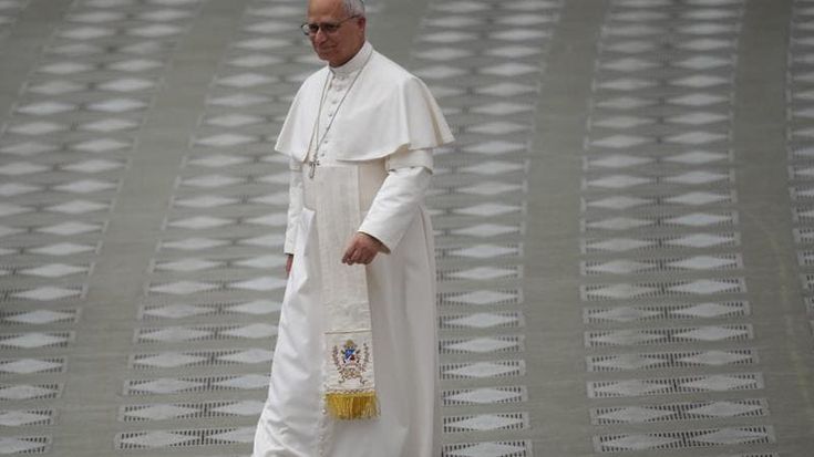 Papa Leone non arretra: “Stiamo con le vittime”. Parolin: attacchi strani