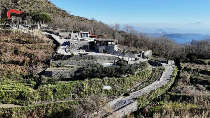 Abusi edilizi a Barano d’Ischia: sequestrata area di dodicimila metri quadri