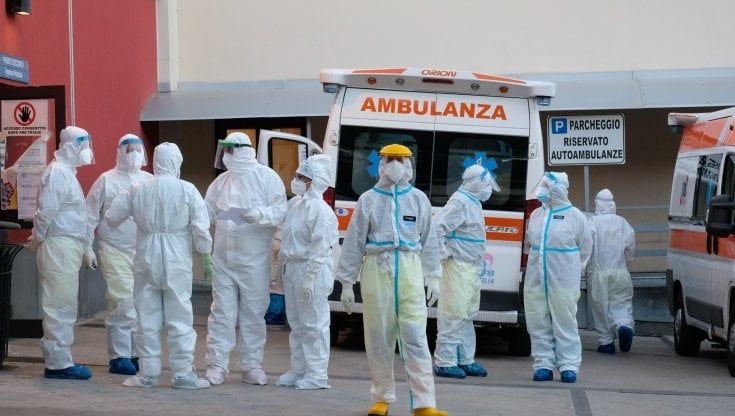 Il Comitato tecnico-scientifico siciliano: "Subito zona rossa per arginare i contagi"