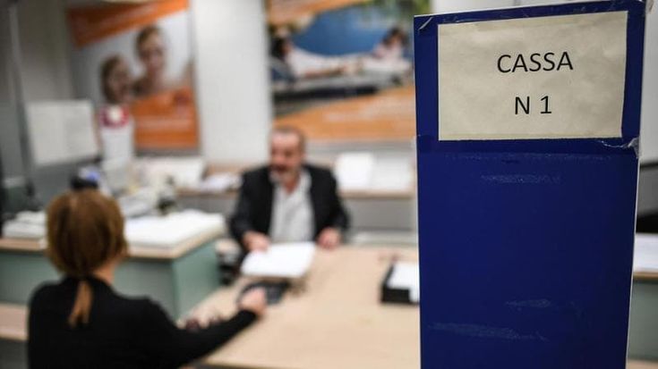 Banche, l’Italia sempre più a corto di sportelli: chiusi altri 508 nel 2024