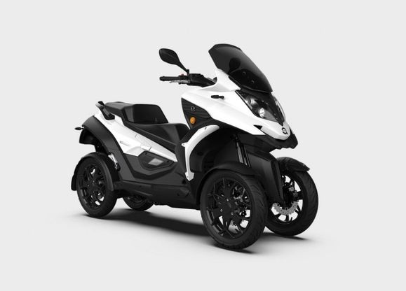 Ecco l'eQooder, scooter elettrico a quattro ruote