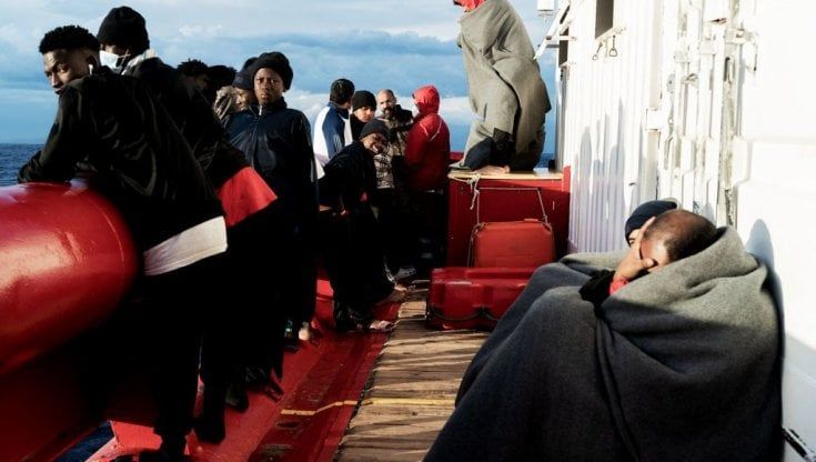 Hannah, a capo del team medico di Sos Mediterranée: “Gli sbarchi selettivi disumani, la Viking tornerà a salvare vite"