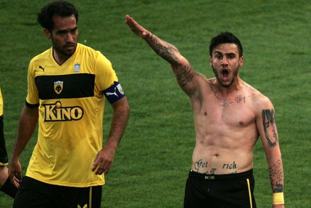 Il Novara compra Katidis, radiato dalla Grecia per un saluto nazista