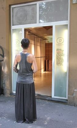 Svaligiato l'outlet Playground, l'appello dei gestori ai residenti: "Aiutateci a trovare i ladri"