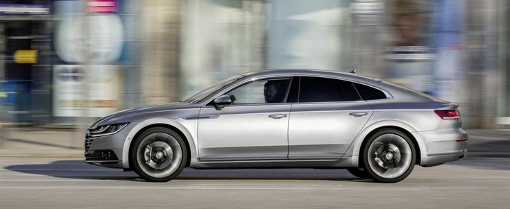 Volkswagen Arteon, quella grande