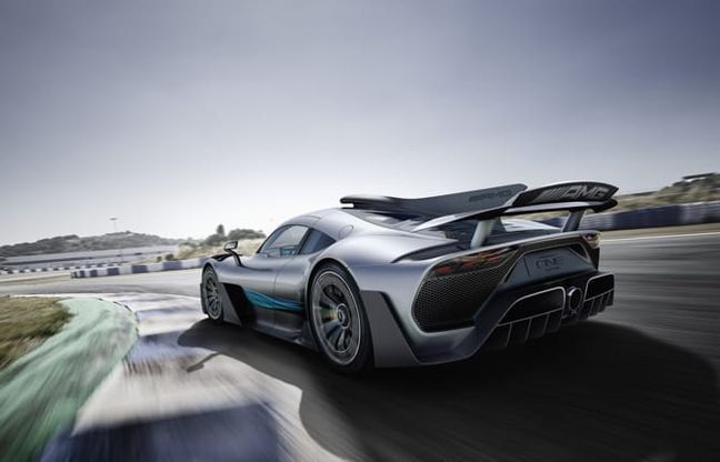 Al debutto la Mercedes-AMG Project ONE