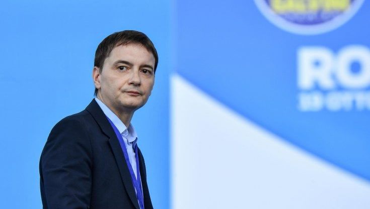 Luca Morisi, la ricostruzione del caso tra droga, festini e l'ipotesi del ricatto per soldi: ecco cosa sappiamo