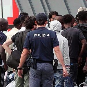 Cassazione: le unioni civili salvano gli immigrati clandestini dall'espulsione