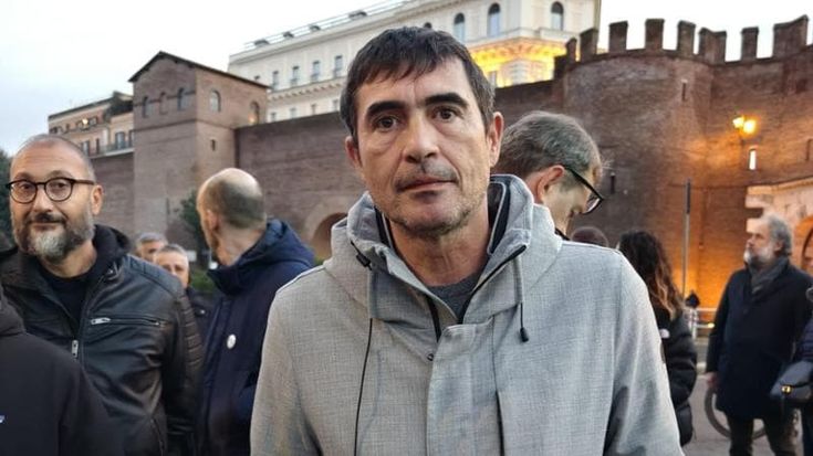 Fratoianni: “La premier sta dalla parte dei miliardari e ignora le promesse tradite”