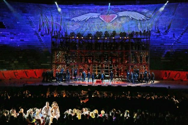 Verdi superstar nell'estate dell'Arena