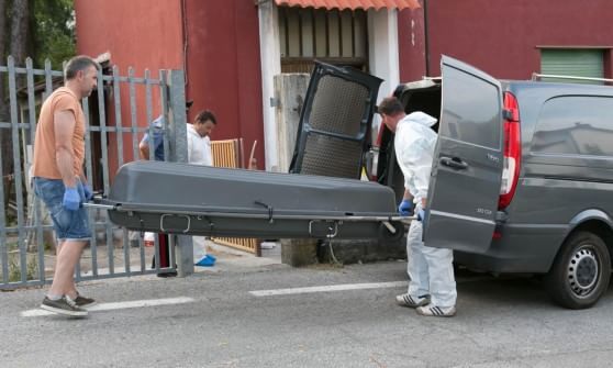 Quindici anni,  uccide il compagno della madre dopo un litigio