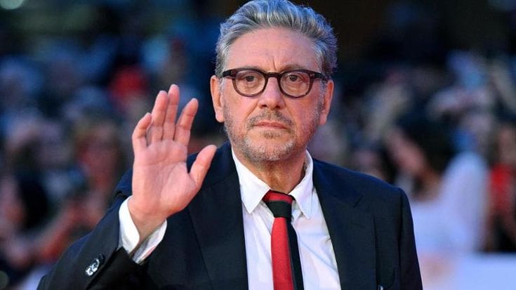 Castellitto all’attacco: “Bisognerebbe demolire la congregazione dei David di Donatello”