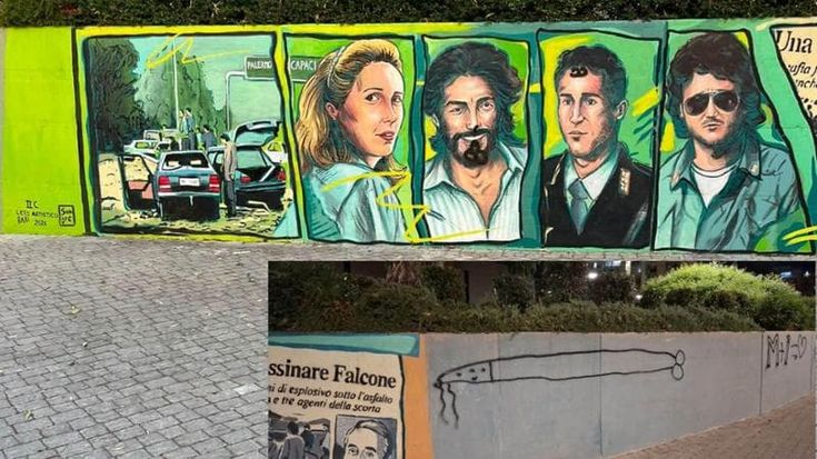 Bari, sfregio al murale dedicato a Falcone e alle vittime di Capaci. “Non chiamatela bravata”