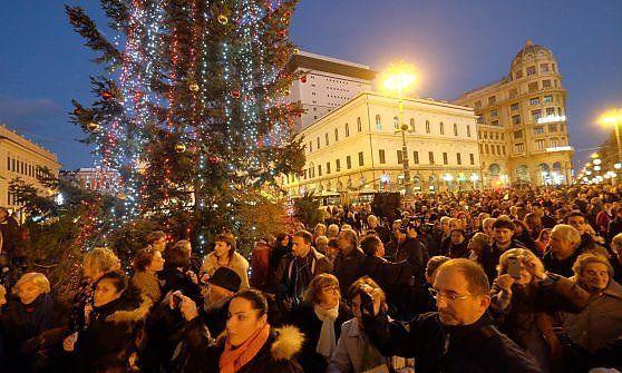 Doria accende l'albero di Natale a chilometro zero