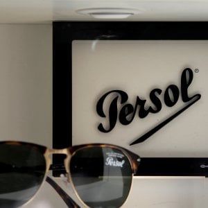 Luxottica, vendite in crescita e stime confermate