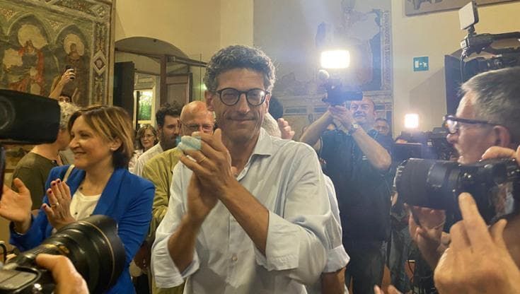 Elezioni, Pistoia torna al centrosinistra con il “campo larghissimo” guidato dal “prof” Capecchi