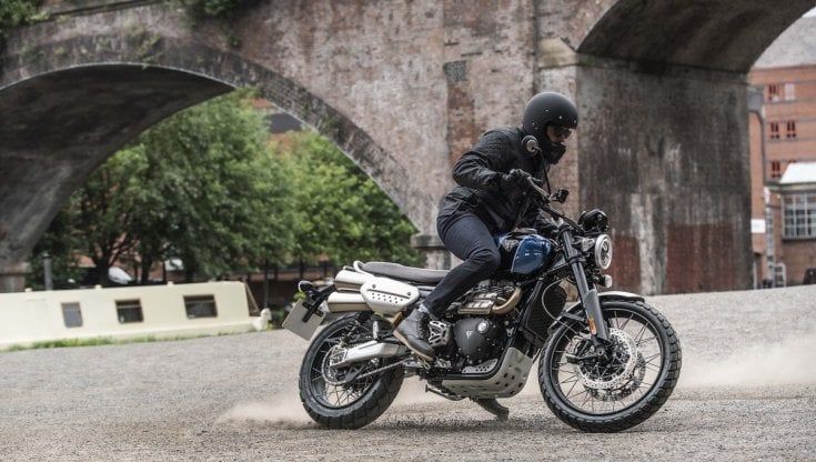 Triumph “Easy Winter”, e la moto va in “letargo”