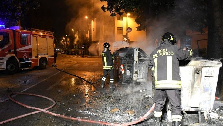 Capodanno, ignorati i divieti per i botti: in Salento 32enne grave per una bomba carta. Decine di feriti