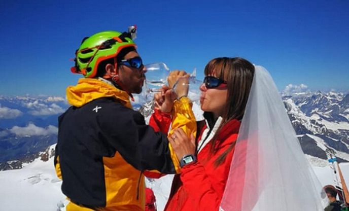 Matrimonio a 4.556 metri di quota: il sì nel rifugio più alto d'Europa