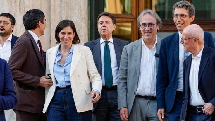 Due coalizioni deboli in cerca di un’identità