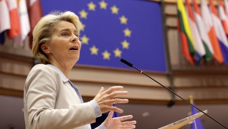 Coronavirus, Von der Leyen: "Evitare revoca delle misure troppo presto, a Natale non ripetere gli errori di questa estate"