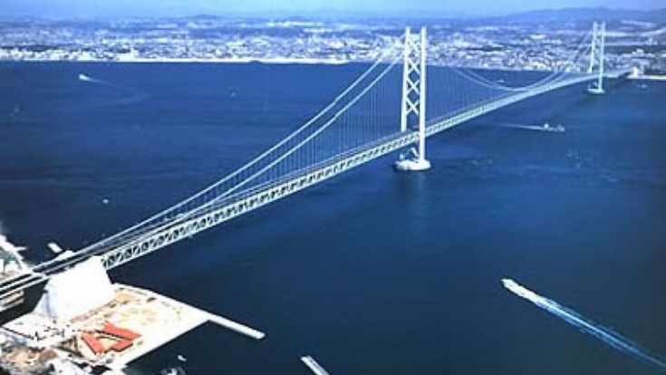 Ponte sullo Stretto, costruire una campata o tre? Il nuovo dubbio dei tecnici che rischia di bloccare tutto