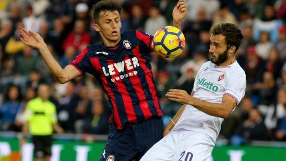 Le pagelle di Crotone-Fiorentina: Budimir trascinatore, incubo Astori