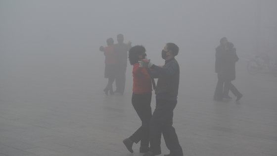 Allarme smog: il 95% della popolazione mondiale respira aria inquinata