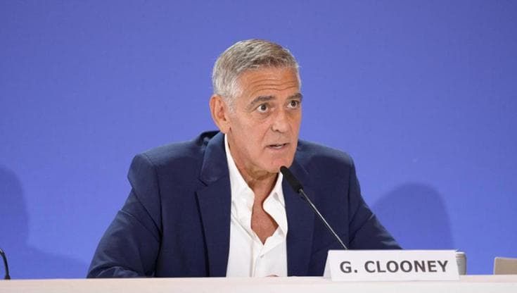 Venezia, Clooney: "Momenti difficili per l'America, ma ne usciremo". E cita la "cachistocrazia"