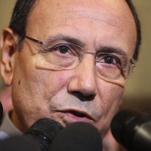 Schifani: "A noi i voti dei moderati. Non bisogna staccare la spina a governo"
