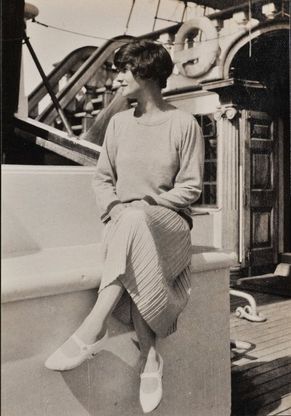 Tornano le Mary Jane, le scarpe preferite da Coco Chanel 