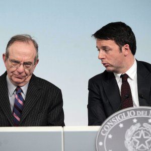 Pensioni, l'ira dei sindacati per lo stop alla flessibilità. Salgono i contratti stabili