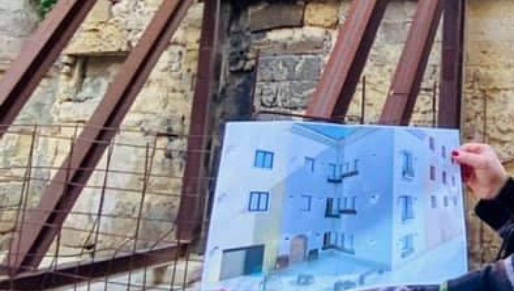 "Ho comprato un rudere a un euro, diventerà una palazzina ecosostenibile": firmato il primo contratto per riqualificare e ripopolare Taranto vecchia