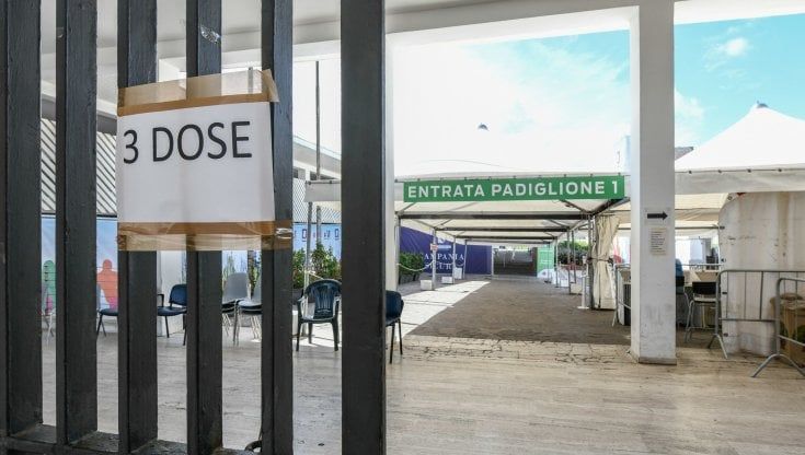 Covid, i corona-party l'ultima follia in Alto Adige: feste con positivi per infettarsi e non vaccinarsi