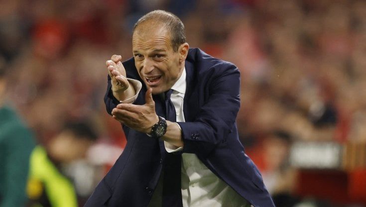 Allegri: "Ho un contratto e resto alla Juve al 100%. Ma posso decidere per me, non per gli altri"