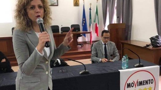 Potenza, Barbara Lezzi: "Chi è caduto in tentazione per noi è fuori”