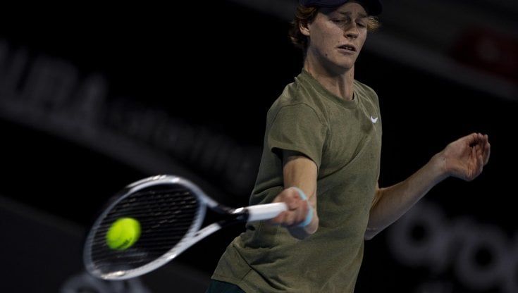 Tennis, per Sinner prima finale in carriera: battuto Mannarino a Sofia