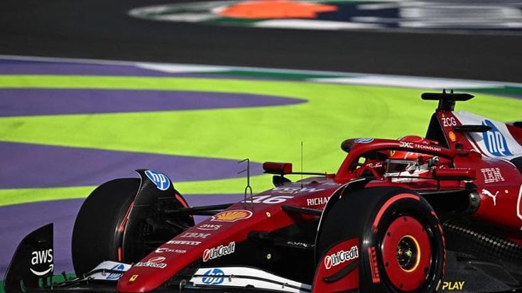 Gp Arabia, Verstappen in pole davanti a Piastri. Ferrari: Leclerc 4°, Hamilton 7°