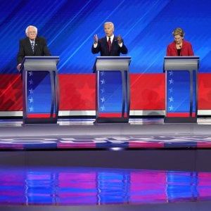 Sanità, lavoro, immigrazione: tutti contro tutti al dibattito dei Dem Usa